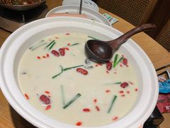 鱼钩鱼炖汤-老阿爸鲜鱼土菜(独墅湖店)