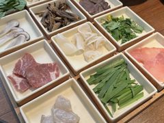 云南过桥米线-云海肴·汽锅鸡·云南菜(祥云小镇店)