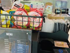 -瑞幸咖啡(怡富广场店)