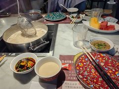 -尚尚仙·酸汤猪手·猪肚鸡火锅(华联万柳购物中心店)