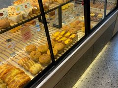 面包甜点陈列柜-子情贝诺·面包蛋糕(绿海湾店)