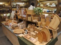 -诚品(信义店)