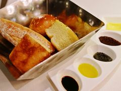-龙虾酒吧扒房(宁波香格里拉店)