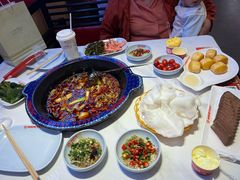 -何师傅美蛙鱼头(汉街店)