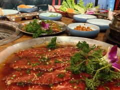 -明洞阿姨·韩式酱蟹烤肉·创意料理(三元桥店)