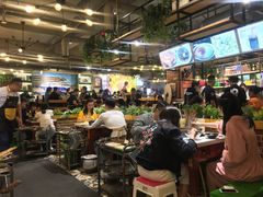 大堂-钢管厂歆瑞源油卤串串香(春熙路太古里店)