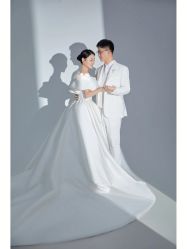 -雪中彩影婚纱摄影·微光艺术中心