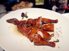 黑松露脆皮烧昆明乳鸭-炳胜品味(海印总店)