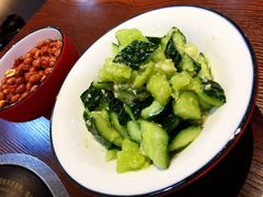 -虾弄弄海派小龙虾·牛羊蝎子火锅