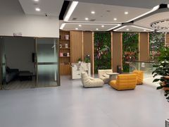 -英派斯健身旗舰店(海信国际中心馆)