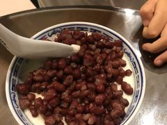 -黄氏许牛奶甜品专家(水晶街店)
