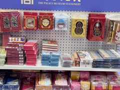 -燕莎奥特莱斯购物中心