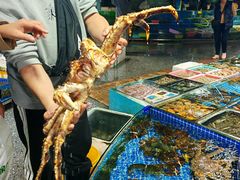 -霞涌市场海鲜摆卖区