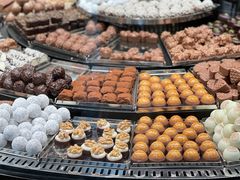 -Laderach 莱德拉(上海环贸iapm店)