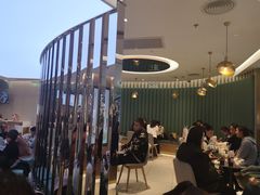 -奈雪的茶(亨特国际广场店)