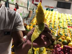-三亚新鸿港水果一级批发市场