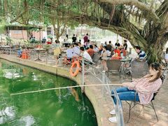 -侯臣咖啡文化村