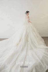 -Lady  Jane高端婚纱礼服馆