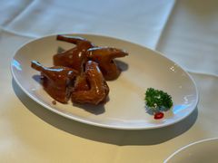 玻璃脆皮乳鸽-利苑酒家(金宝店)