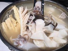 -领鲜活海鲜榴莲自助火锅(东门店)