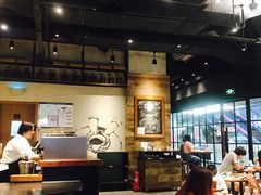 大堂-星巴克(北京三里屯SOHO一店)