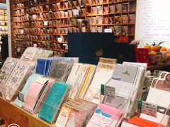 -猫的天空之城概念书店(印象城购物中心店)