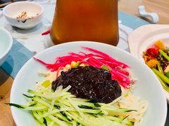 老北京炸酱面-皇家冰窖小院(什刹海店)