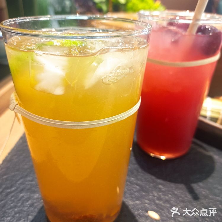 华堂新辰汇非遗酸汤+糟辣锅，一口到黔南