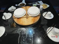 -鱼窝棚柴火铁锅炖(富山屯店)