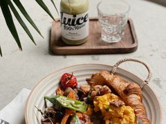 -玲婧胡同·生日蛋糕·餐厅(嘉里城店)