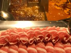 -海底捞火锅鲜切牛肉主题店(长寿路店)