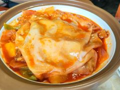 巴里坤羊肉焖饼-品质伊骊新疆菜(紫金店)