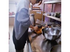 -臻鲜燕海鲜融合餐厅(金陵style店)
