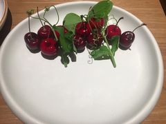 樱桃鹅肝-小大董·烤鸭(凤凰汇店)