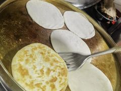 -王小王羊汤馅饼(欧亚商都店)