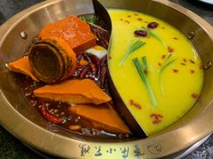 -小天鹅火锅·一线江景洪鼎旗舰店(洪崖洞店)