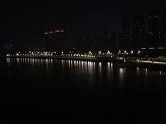 -南京眼步行桥