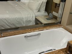 -南阳建业森林半岛假日酒店