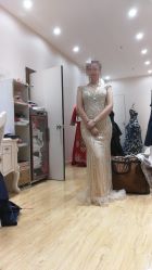 -觅白婚纱礼服馆