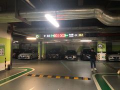 -来福士广场-地下停车场