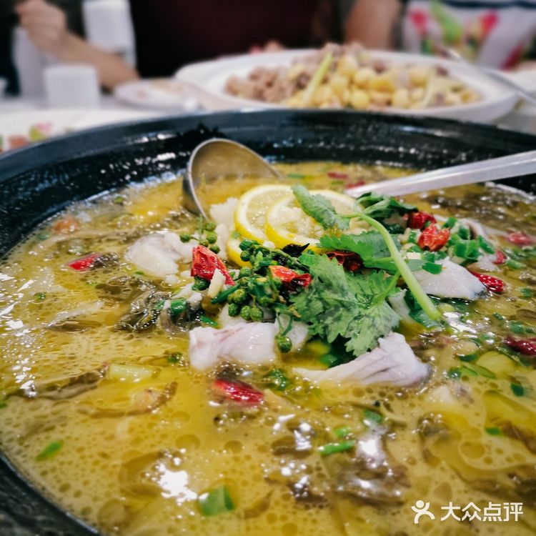 实惠是真实惠，人也是真多。