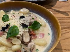 鲜蚝土豆丸子配白酒奶油汁和芝士-gaga(深圳南山益田假日广场店)