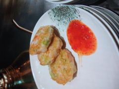 -雍容荟帝王蟹活龙虾展台自助(IFS黑金店)