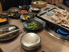 -香猪坊韩国烤肉专属门店(魏公村店)