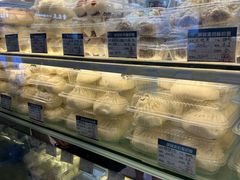 -白玉兰食品甜凤店(合生汇店)