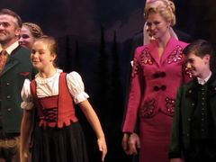 -交通银行前滩31演艺中心