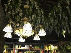 -春天里·老街坊餐厅(港隆广场店)