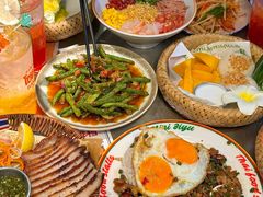 -小小集渔·泰式大排档(太古里香槟店)