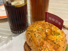 -必胜客(绿地新都会店)