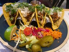 鲜虾牛油果卷饼-Moka Bros 摩卡站(西单大悦城店)